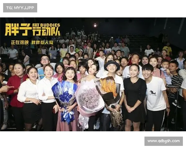 网友力荐《空降》:热度登顶,成今年最值得追的剧集,完美打破“快进”魔咒 网友力荐《空降》:热度登顶,成今年最值得追的剧集,完美打破“快进”魔咒